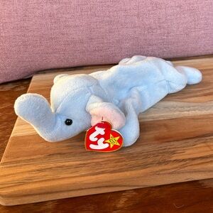 Ty Beanie Baby Peanut the Elephant Light Blue 1995 Style 4062 With Tag